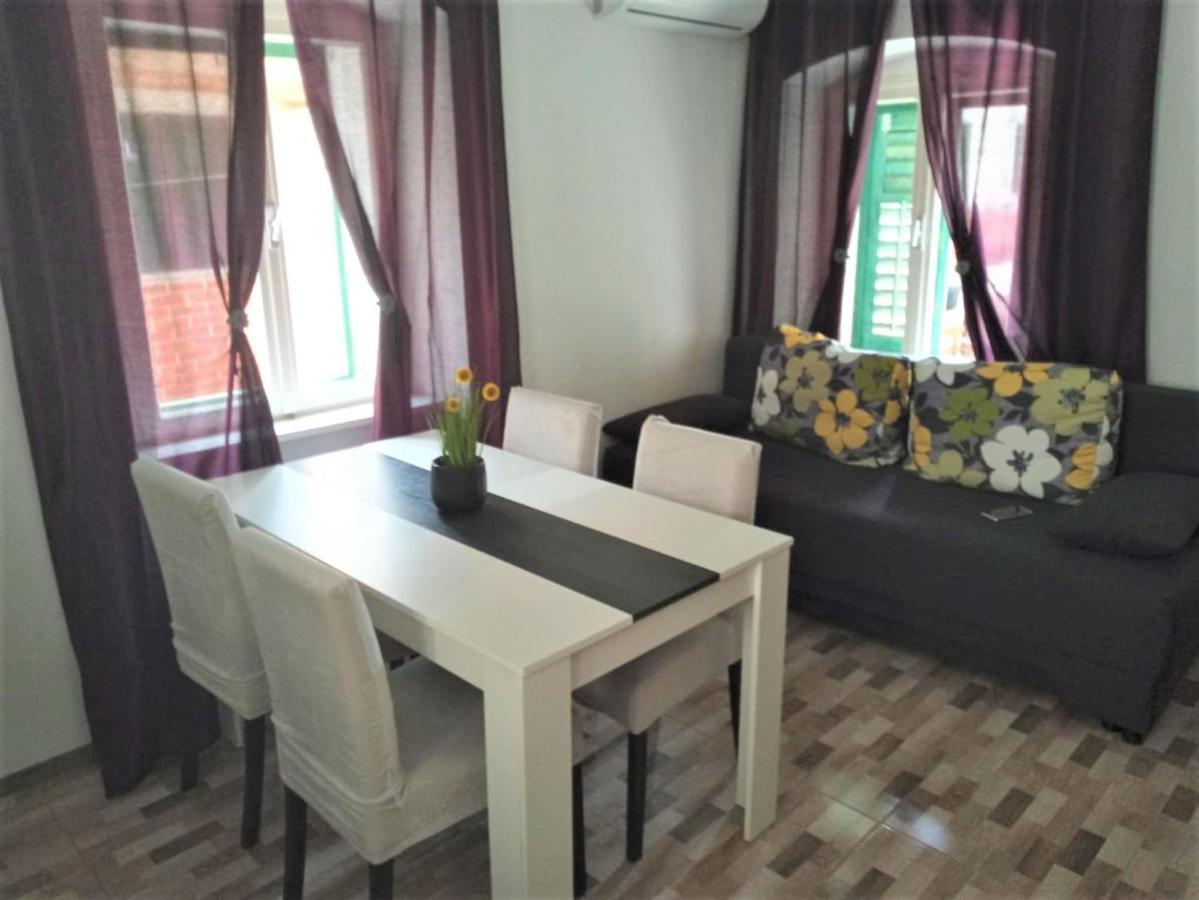Apartment Karlito Каштела Екстер'єр фото